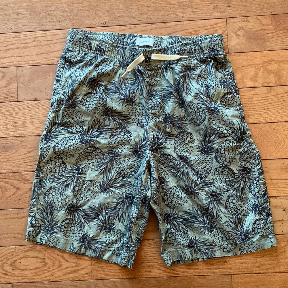 Boys Old Navy Green and Black Pineapple Drawstring Shorts